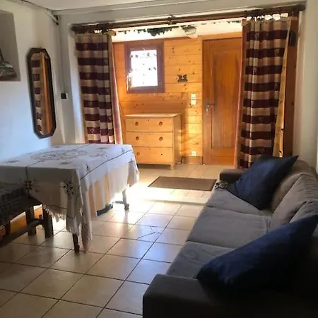L'abri * Saint-Nicolas-la-Chapelle (Savoie)